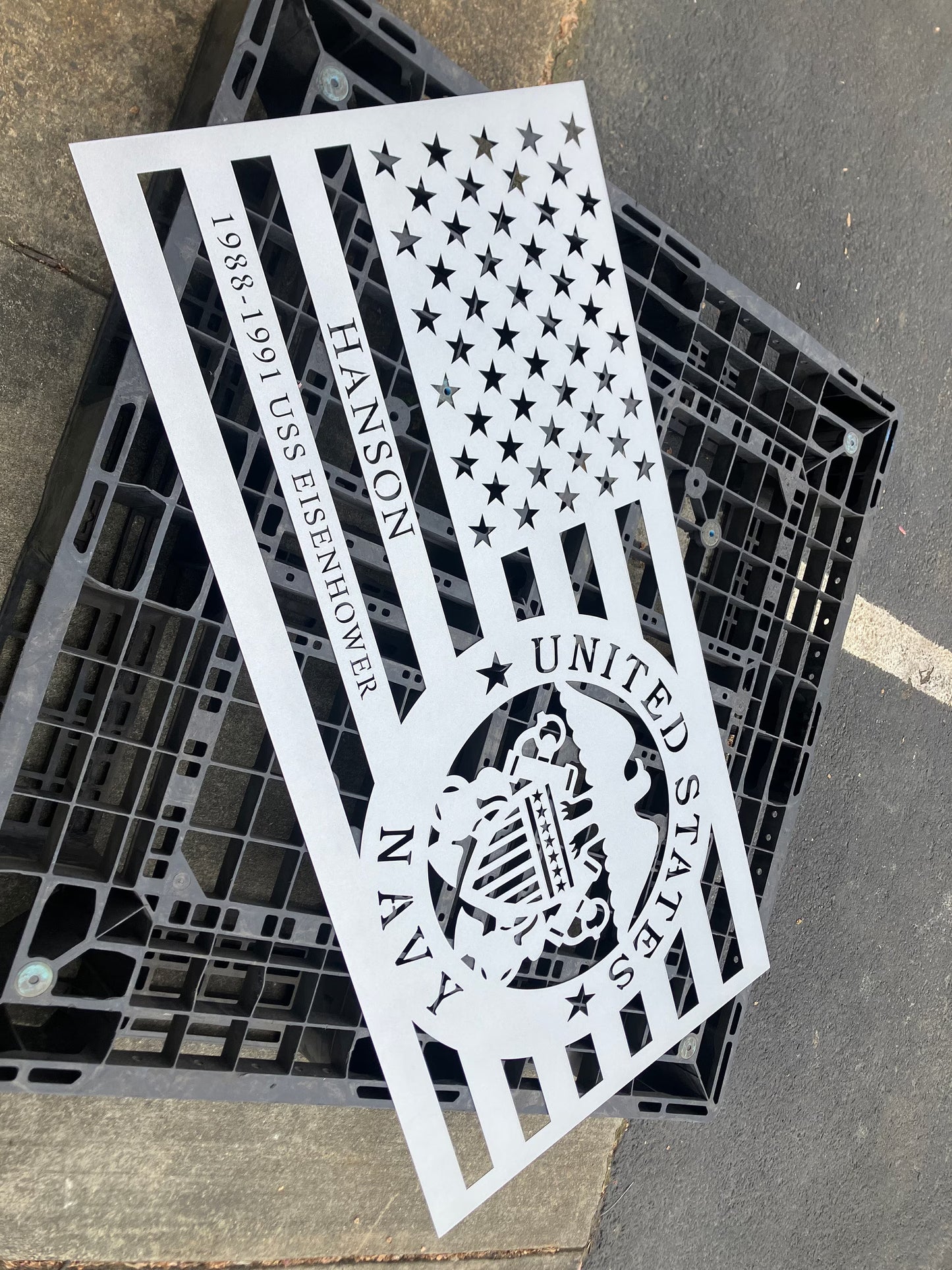 US Navy Metal American Flag Wall Art: Patriotic Indoor/Outdoor Sign